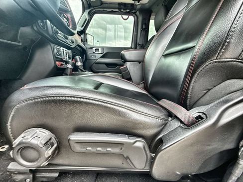 Used 2021 Jeep Wrangler Rubicon AWD/4WD image 12