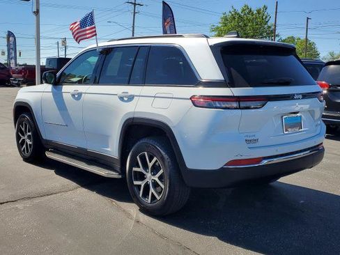 Used 2024 Jeep Grand Cherokee Limited AWD/4WD image 5
