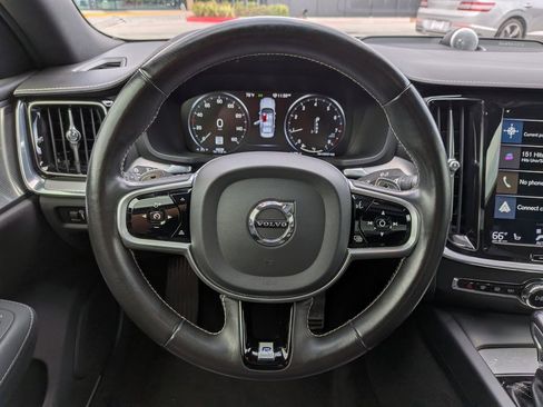 Used 2020 Volvo S60 T6 R-Design image 15