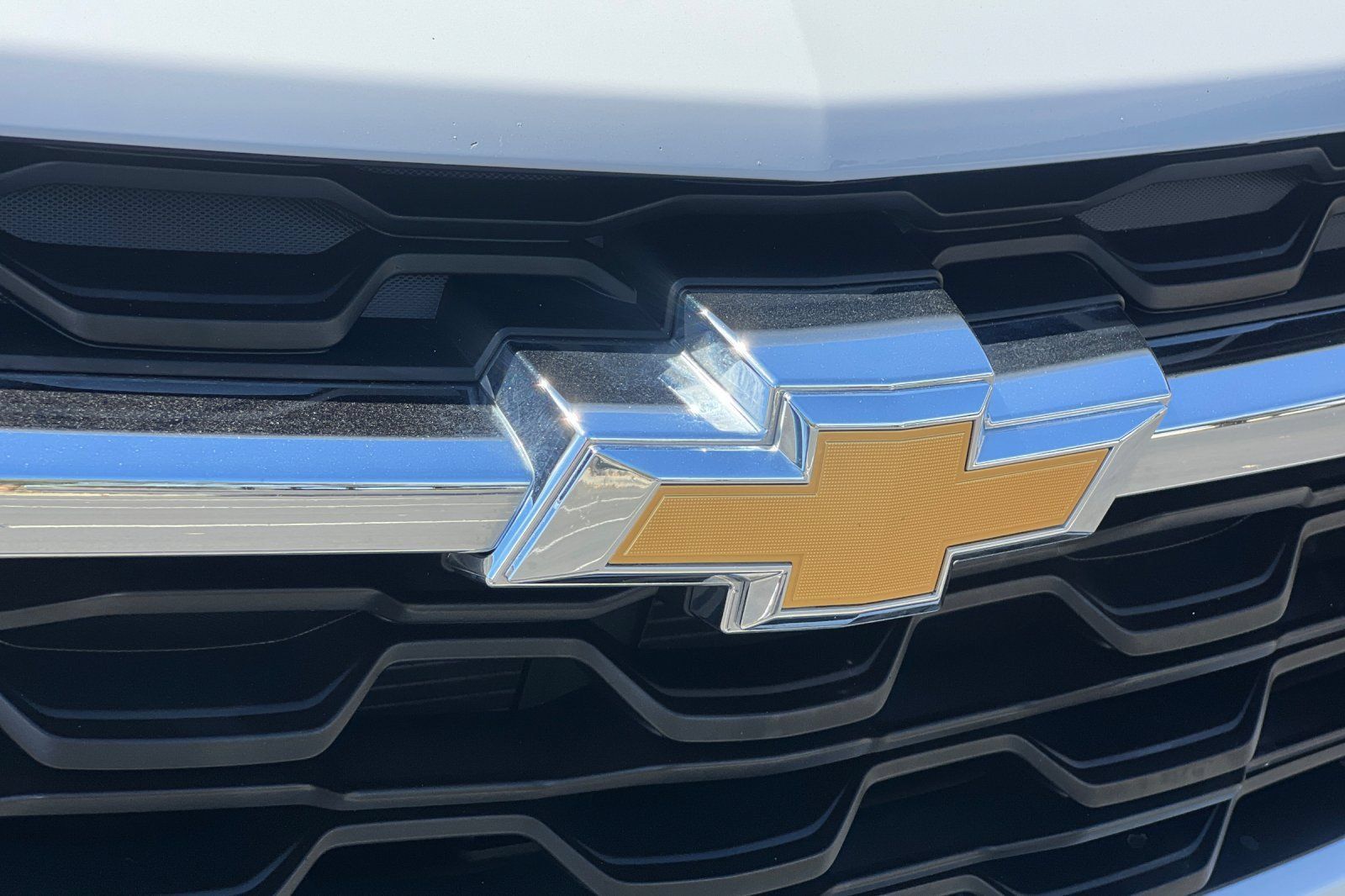 Used 2025 Chevrolet Trax LT FWD image 8