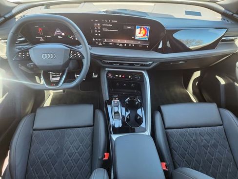 New 2025 Audi SQ5 Premium Plus image 24