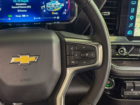 Used 2026 Chevrolet Silverado 2500 LTZ w/ LTZ Premium Package AWD/4WD image 34