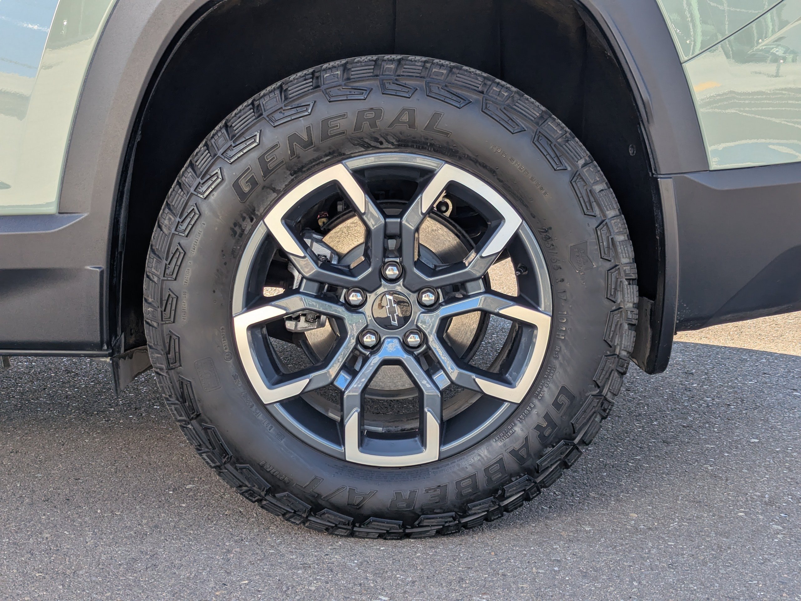 Certified 2026 Chevrolet Equinox ACTIV w/ Convenience Package III AWD/4WD image 54