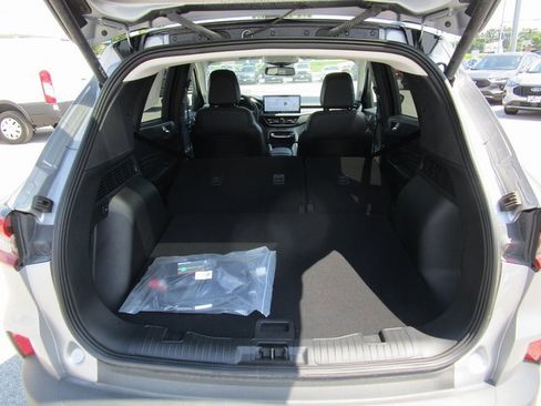 New 2024 Ford Escape SE w/ PHEV Premium Package image 12