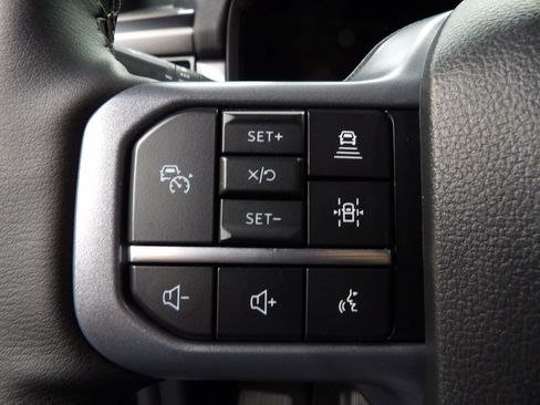 Used 2025 Ford F150 Lariat AWD/4WD image 57