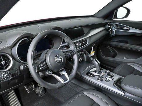 New 2026 Alfa Romeo Stelvio Sprint AWD/4WD image 5
