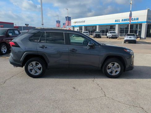 Used 2024 Toyota RAV4 XLE FWD image 9