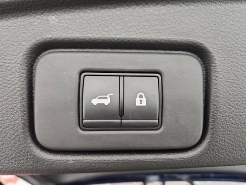 Used 2023 Nissan Pathfinder SL w/ SL Premium Package image 37