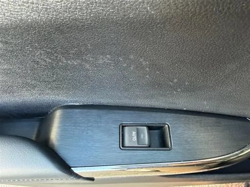 Used 2013 Toyota Avalon XLE Premium FWD image 42