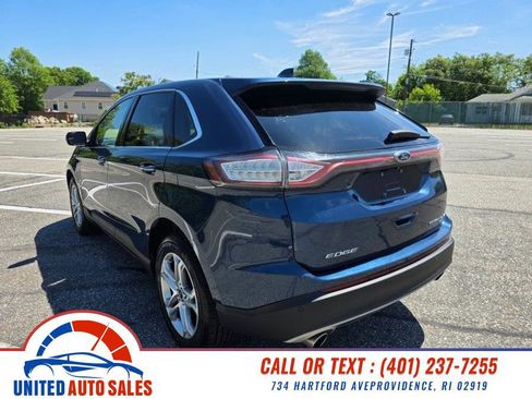 Used 2017 Ford Edge Titanium AWD/4WD image 3