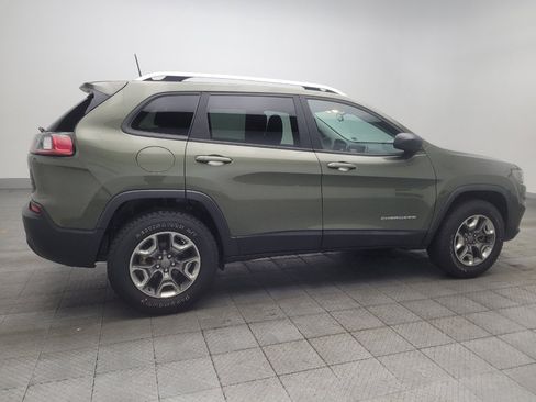 Used 2020 Jeep Cherokee Latitude FWD image 10