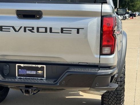 Used 2024 Chevrolet Colorado Trail Boss w/ Technology Package AWD/4WD image 7
