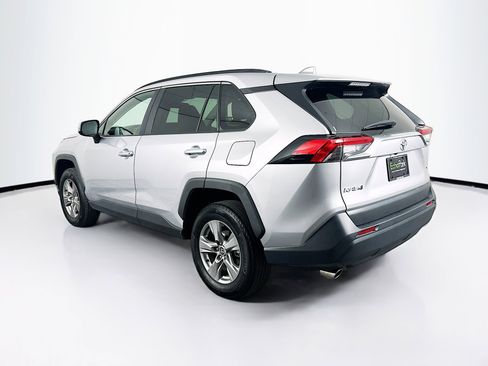 Used 2025 Toyota RAV4 XLE FWD image 5