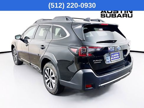Used 2025 Subaru Outback Premium AWD/4WD image 6