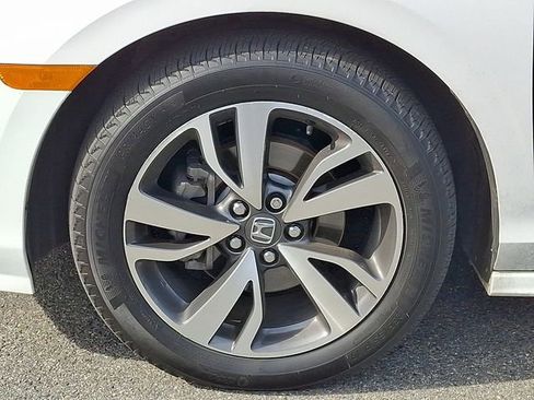 Used 2024 Honda Odyssey Touring image 8