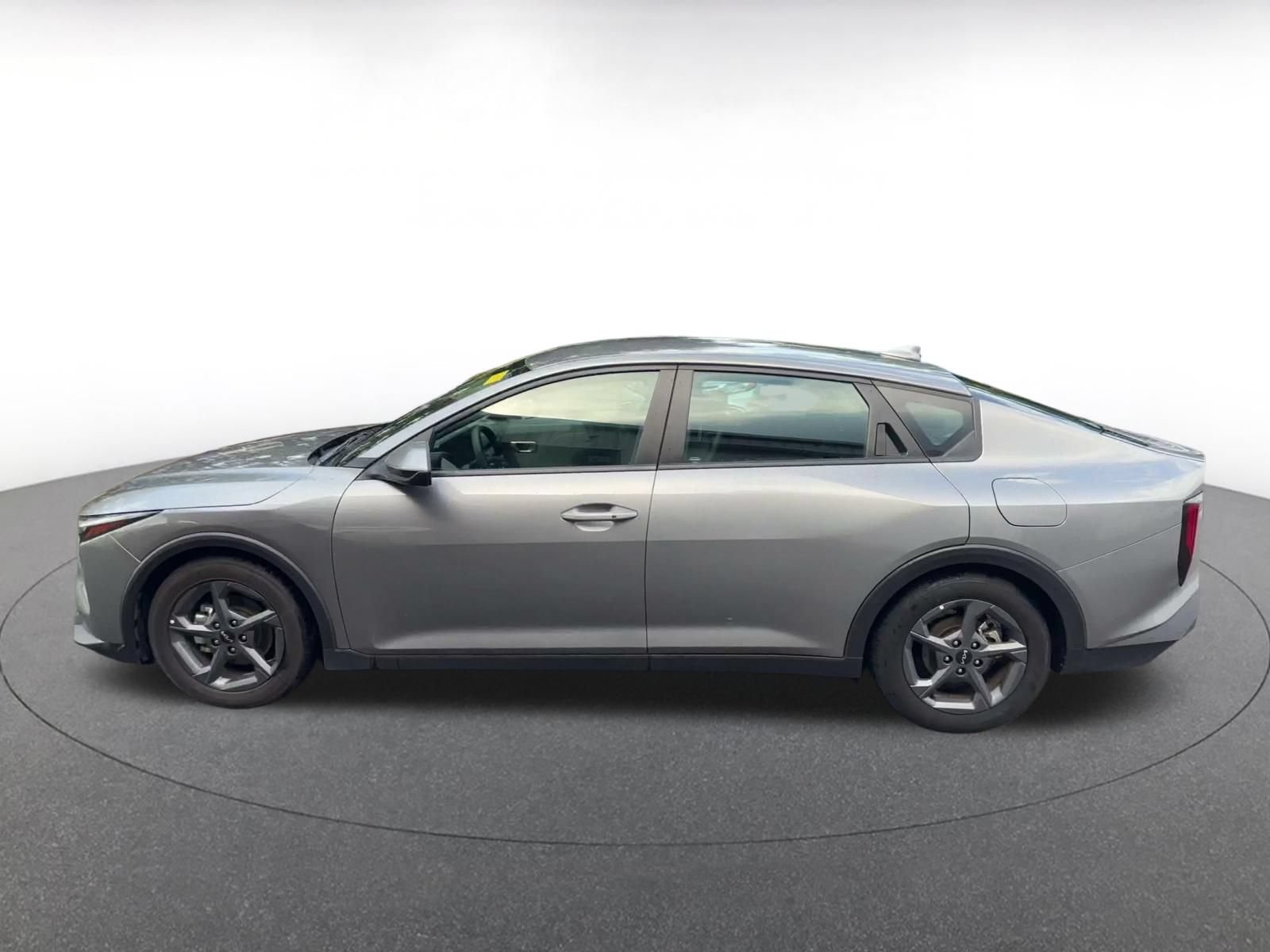 Used 2025 Kia K4 FWD image 7