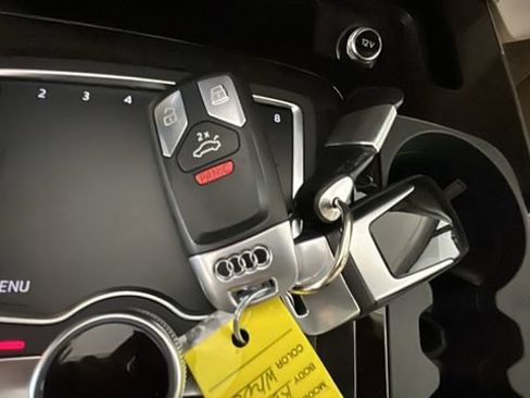 Used 2019 Audi Q7 3.0T Prestige w/ Prestige Package AWD/4WD image 21