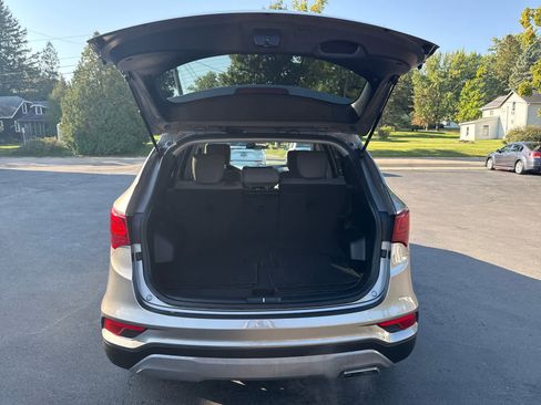 Used 2018 Hyundai Santa Fe Sport image 15