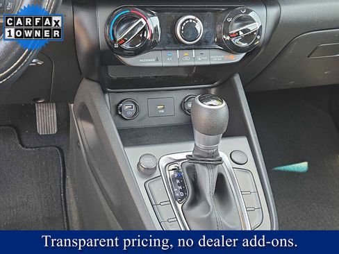 Used 2022 Hyundai Kona SE FWD image 28