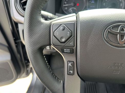 Used 2021 Toyota Tacoma TRD Off-Road w/ Technology Package image 30