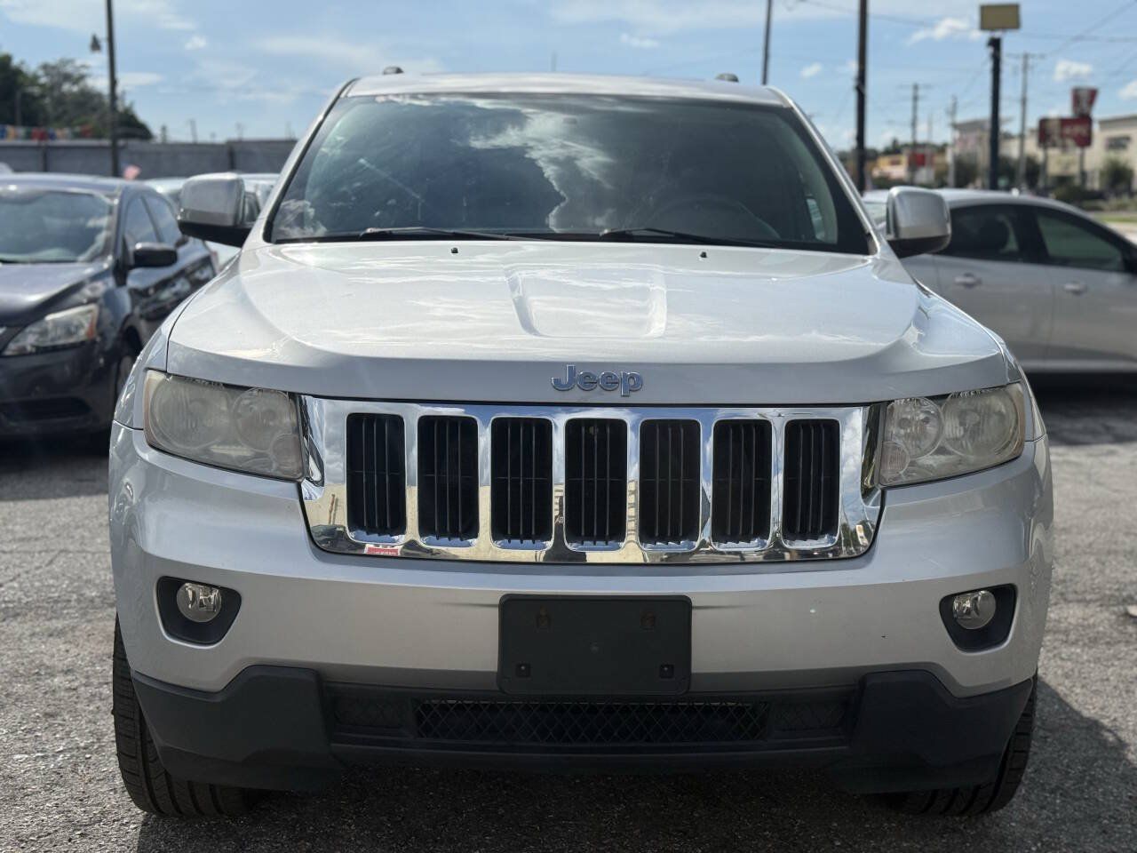 Used 2013 Jeep Grand Cherokee Laredo AWD/4WD image 10