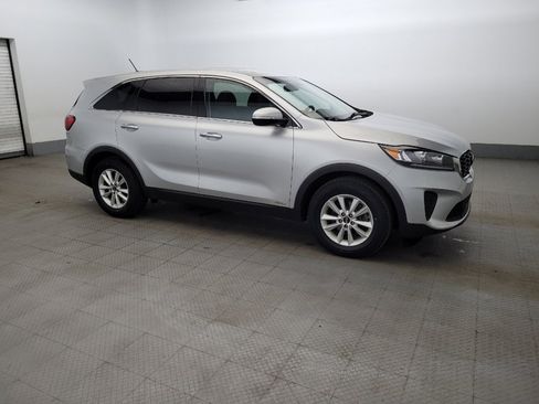 Used 2019 Kia Sorento LX AWD/4WD image 11