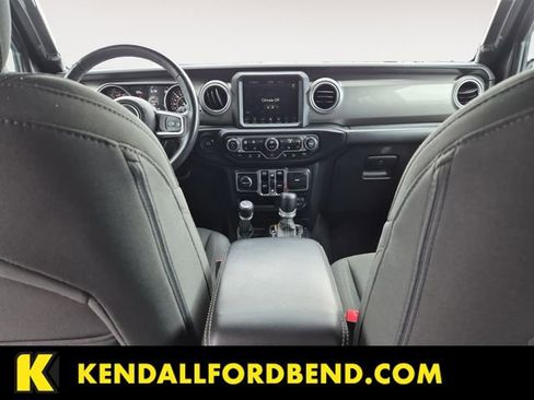 Used 2018 Jeep Wrangler Unlimited Sahara w/ Dual Top Group image 10