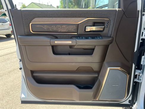 Certified 2025 RAM 3500 Longhorn AWD/4WD image 10