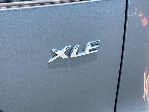 New 2026 Toyota Corolla Cross XLE w/ Convenience Package FWD image 9