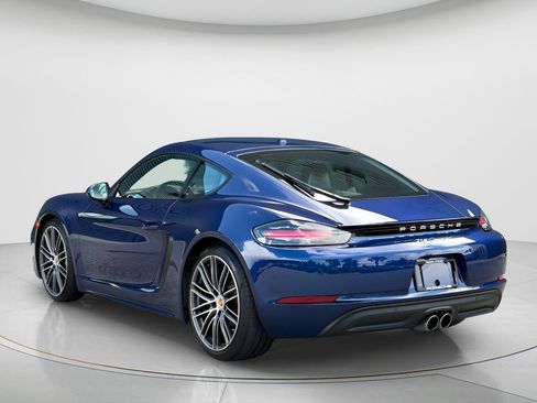Certified 2024 Porsche 718 Cayman RWD image 7