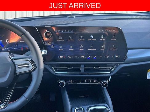 New 2026 Chevrolet Equinox EV RS FWD image 4