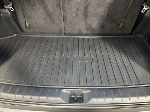 Used 2024 Toyota Grand Highlander XLE AWD/4WD image 28