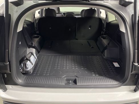 New 2026 Hyundai Ioniq 9 SE image 10