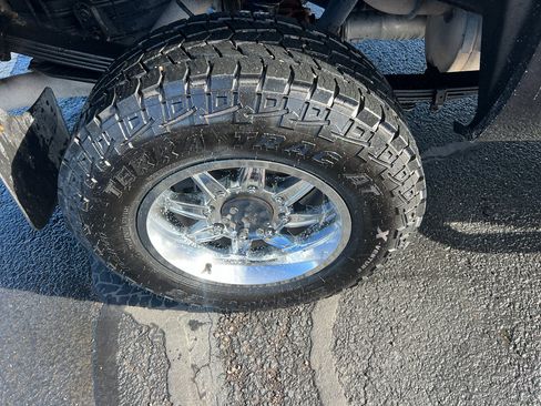 Used 2013 Chevrolet Silverado 2500 LT w/ Interior Plus Package image 3