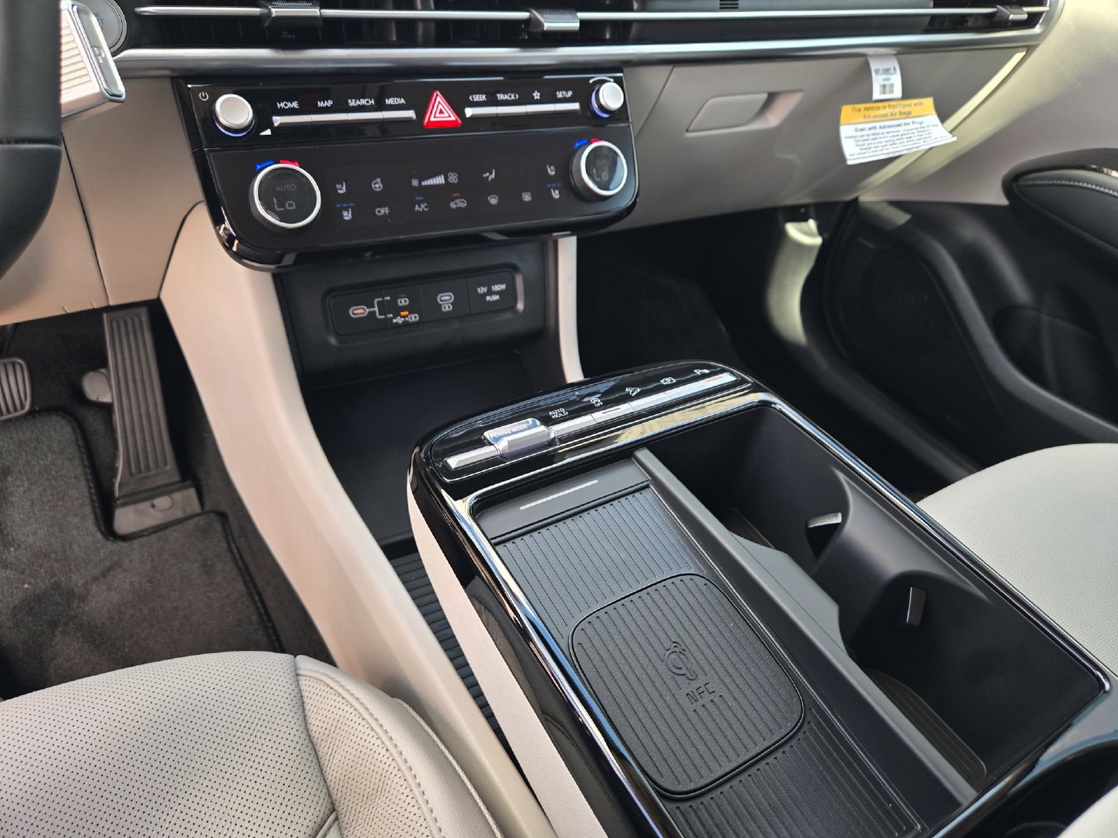 New 2026 Hyundai Tucson Limited FWD image 14