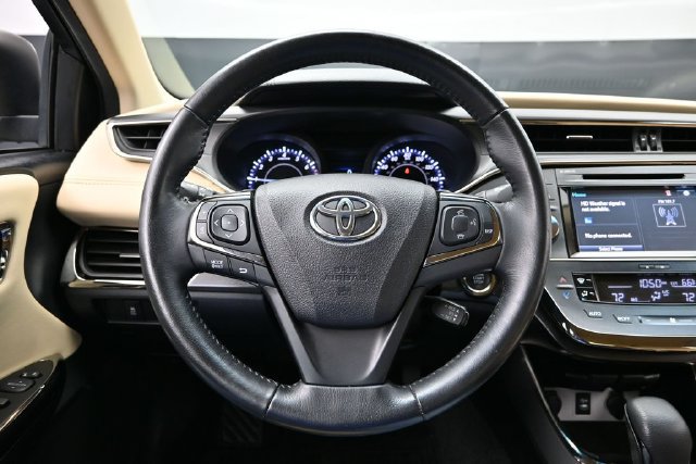 Used 2016 Toyota Avalon XLE FWD image 23