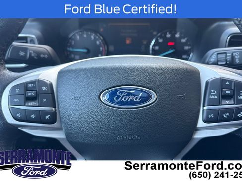Used 2022 Ford Explorer XLT w/ Equipment Group 202A AWD/4WD image 27