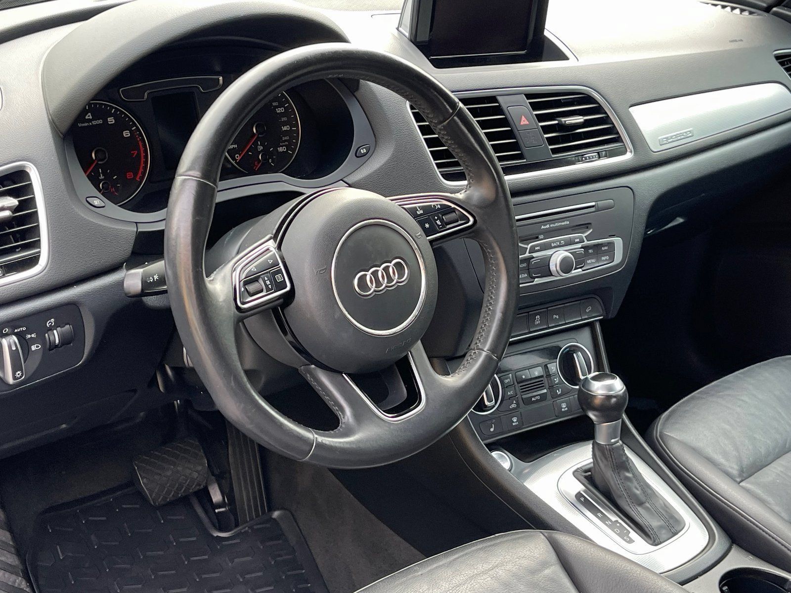 Used 2016 Audi Q3 2.0T Premium Plus AWD/4WD image 11