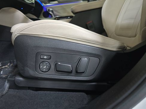Used 2024 BMW X4 xDrive30i w/ Premium Package AWD/4WD image 25