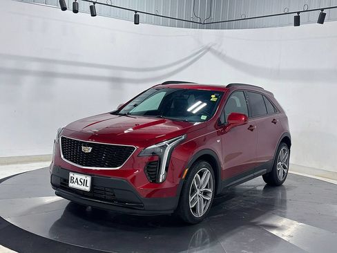 Used 2019 Cadillac XT4 Sport w/ Cold Weather Package AWD/4WD image 8