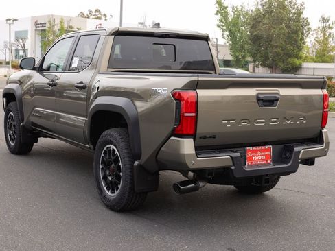 New 2026 Toyota Tacoma TRD Off-Road image 7