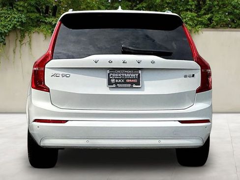 Used 2023 Volvo XC90 B5 Core w/ Climate Package AWD/4WD image 5