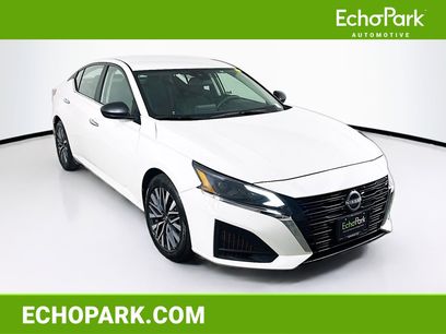 Used 2025 Nissan Altima 2.5 SV