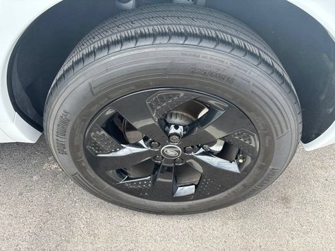 Used 2020 Land Rover Discovery Sport SE R-Dynamic AWD/4WD image 16