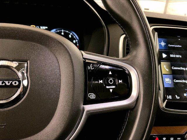 Used 2022 Volvo XC90 T6 Momentum w/ Climate Package AWD/4WD image 18