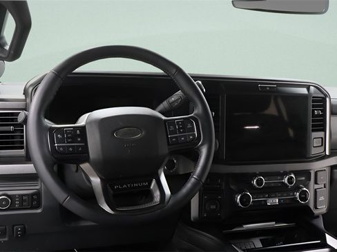 Used 2025 Ford F350 Platinum image 8