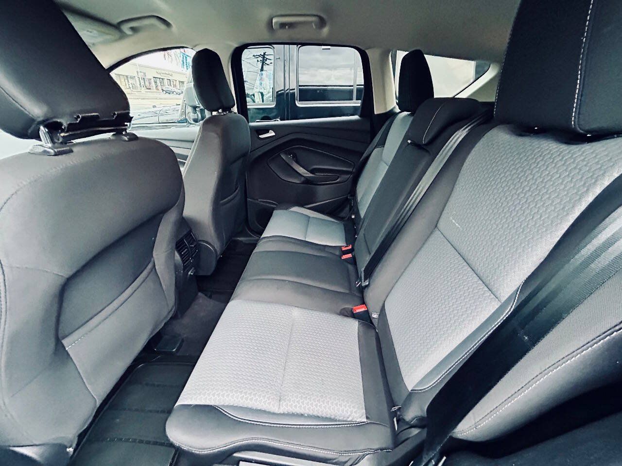 Used 2018 Ford Escape SE AWD/4WD image 17