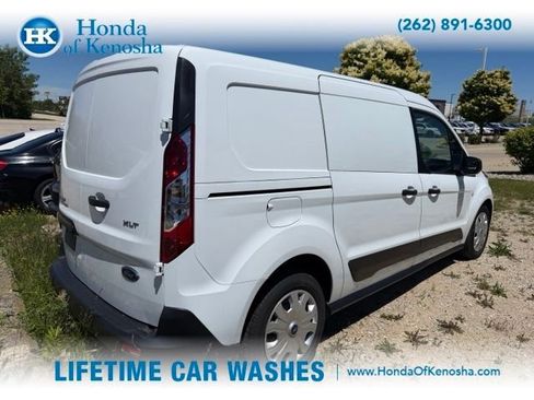 Used 2021 Ford Transit Connect XLT FWD image 2
