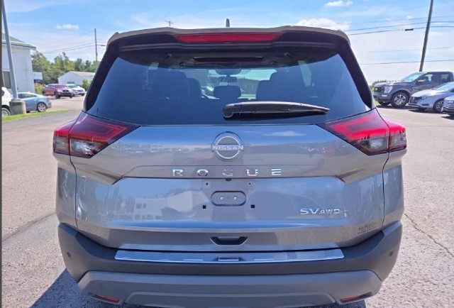 Certified 2023 Nissan Rogue SV w/ SV Premium B Package AWD/4WD image 9