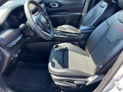 Certified 2025 Jeep Compass Trailhawk AWD/4WD image 21